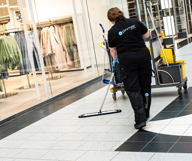 Lokalvård Moppning Av Golv Köpcentrum